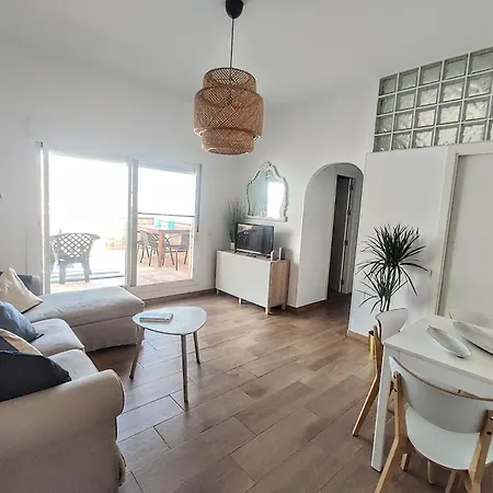 Palm Tree House Apartment *